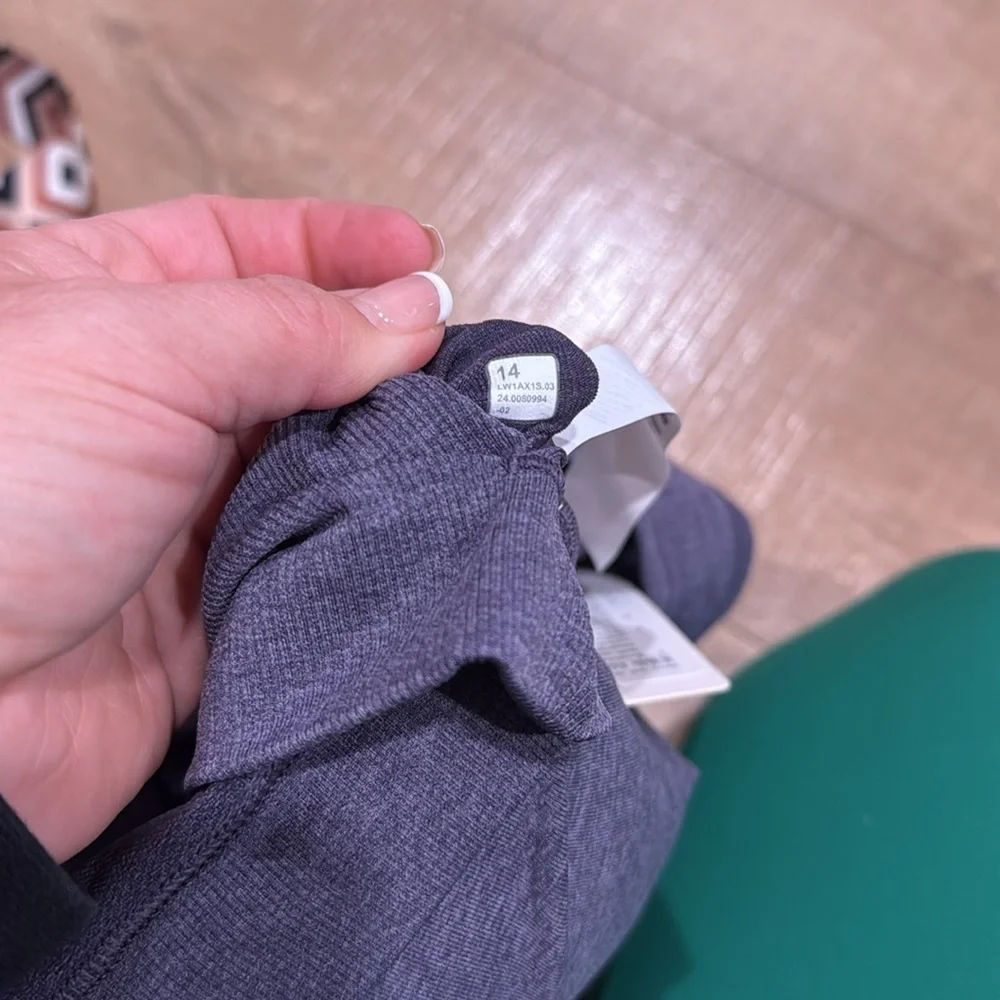 NWT Lululemon Ebb to Street Tank Top *Light Support, B/C Cup Nightfall Size 14 - Picture 14 of 14